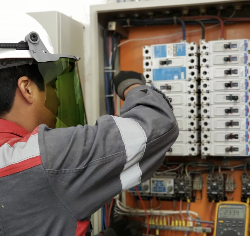 結城電工の正社員 電気工の求人情報イメージ1